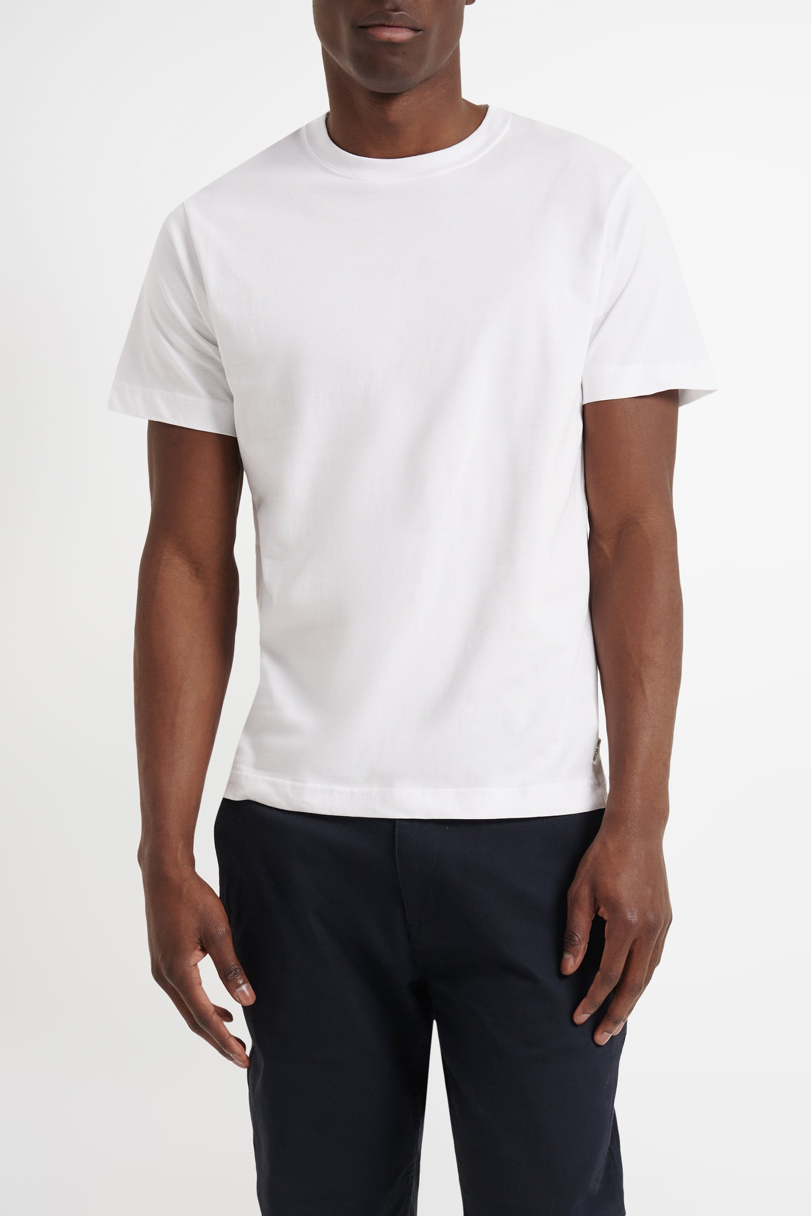 CLASSIC TEE