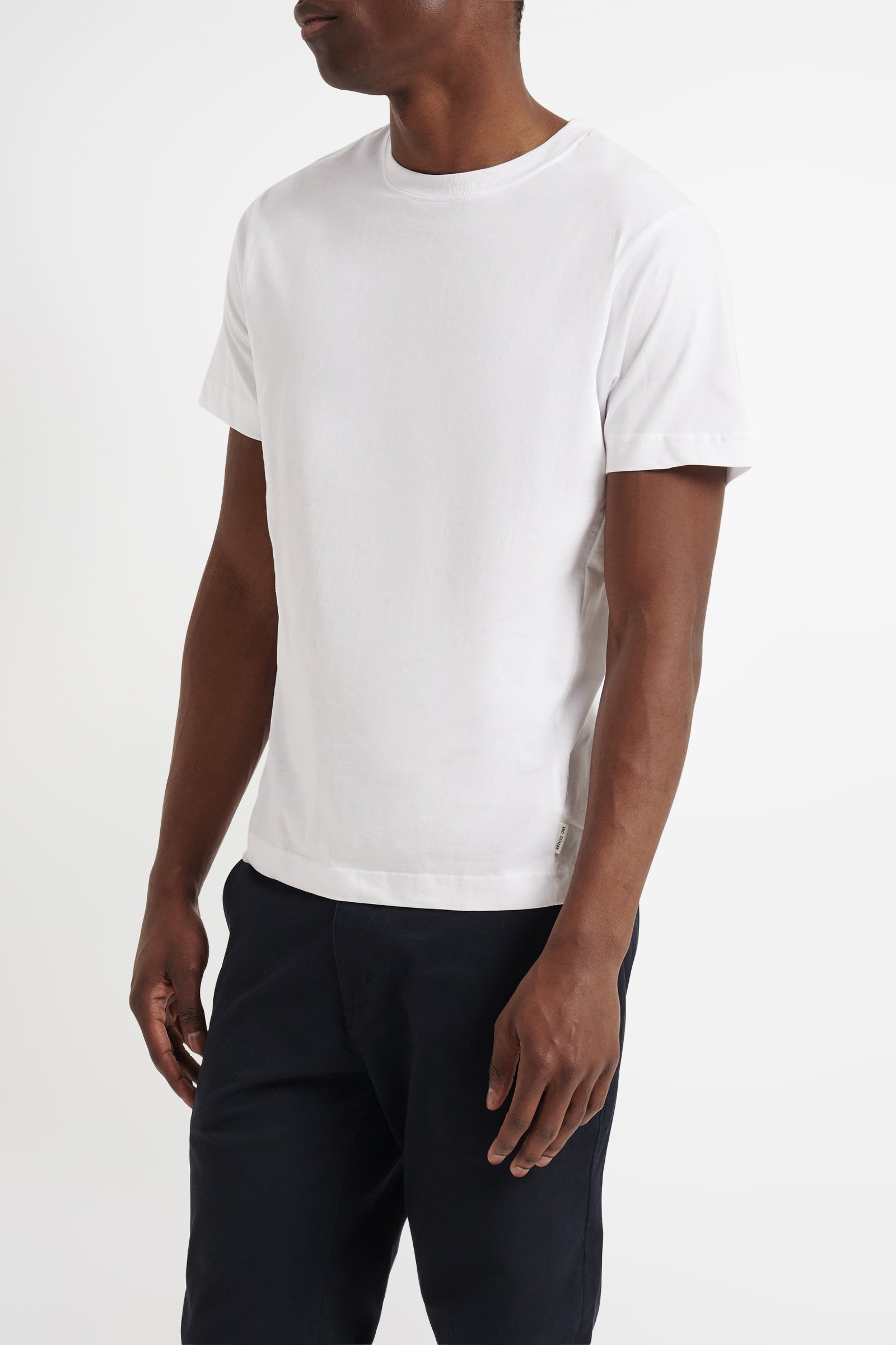 CLASSIC TEE