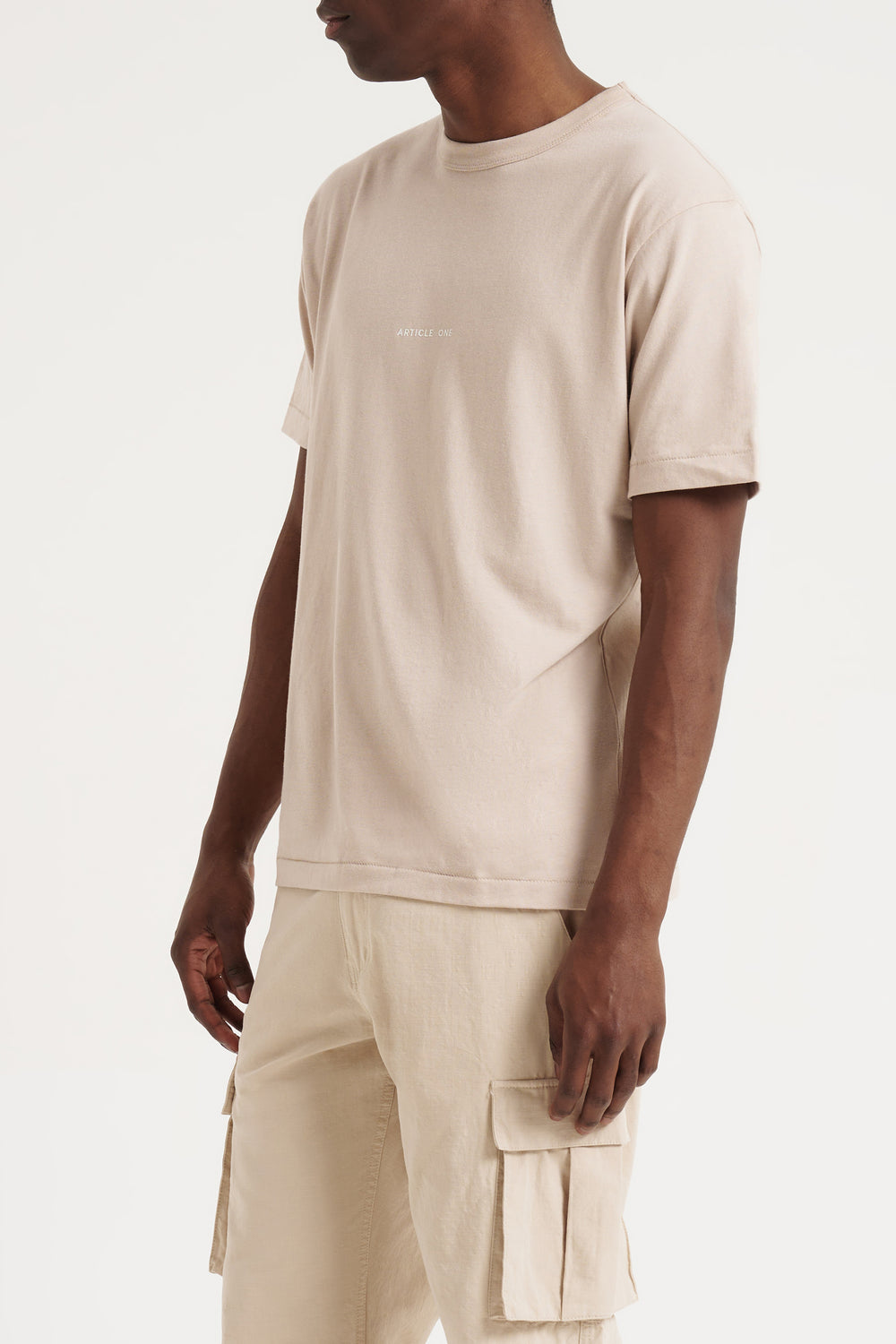 MINIMAL LOGO TEE
